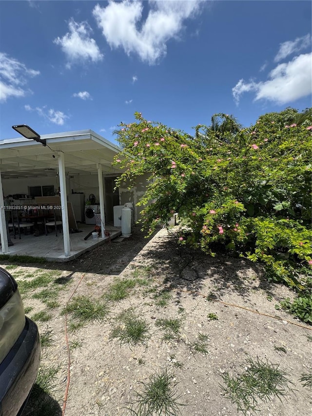 554 SW 7th St, Florida City, FL 33034 - view of yard featuring a patio