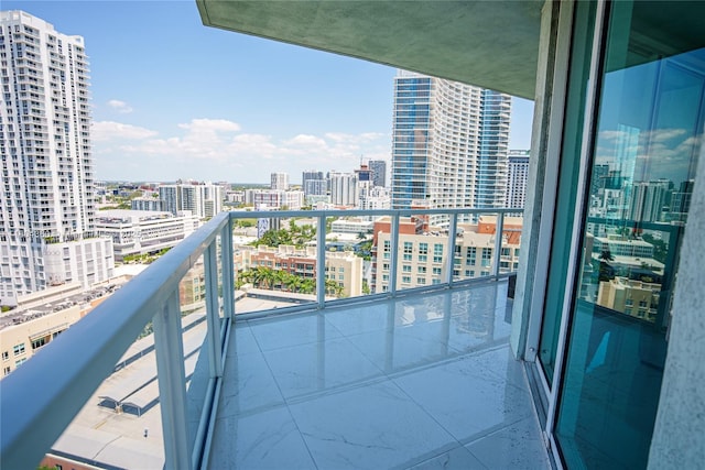 1900 N Bayshore Dr Unit 1918, Miami, FL 33132 - balcony featuring a view of city