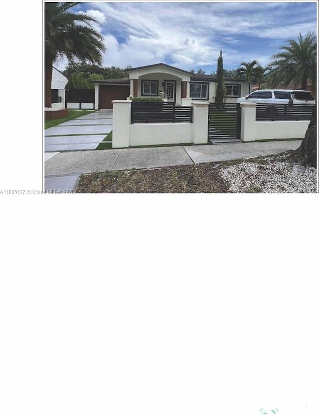 155 W 60th St, Hialeah, FL 33012 - photo 2