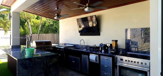 155 W 60th St, Hialeah, FL 33012 - view of patio featuring a sink and ceiling fan