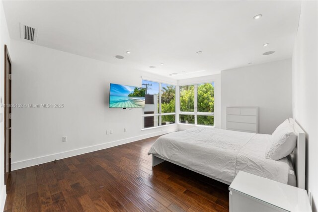 544 Fernwood Rd Unit 544, Key Biscayne, FL 33149 - bedroom with hardwood / wood-style flooring, baseboards, and recessed lighting