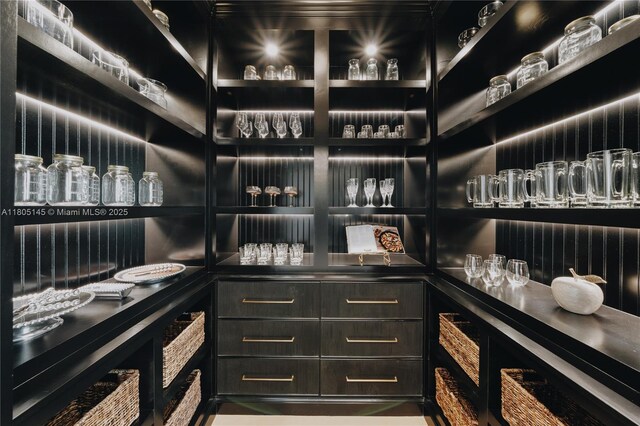 549 NE 59th St, Miami, FL 33137 - wine room with a dry bar