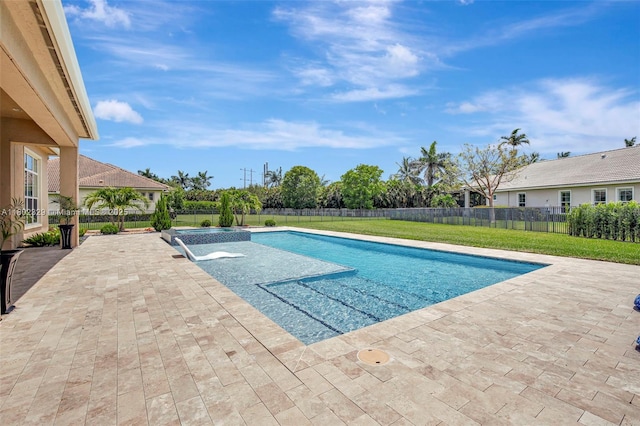 5474 S Sterling Ranch Cir, Davie, FL 33314 - view of pool featuring a patio and a pool with connected hot tub
