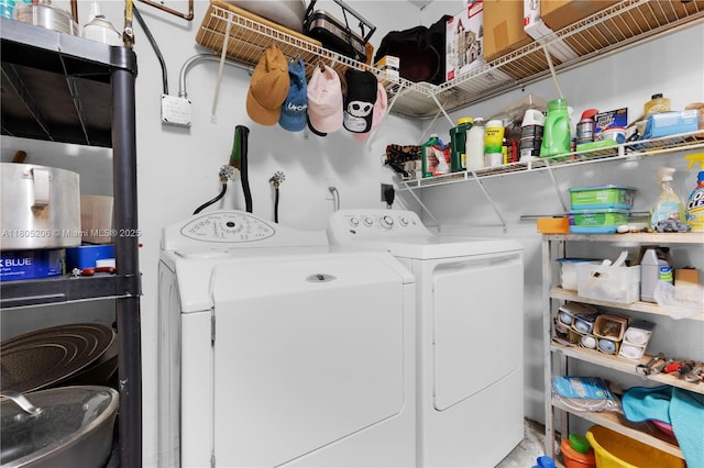 22041 SW 127th Ct, Miami, FL 33170 - laundry room featuring washer and clothes dryer