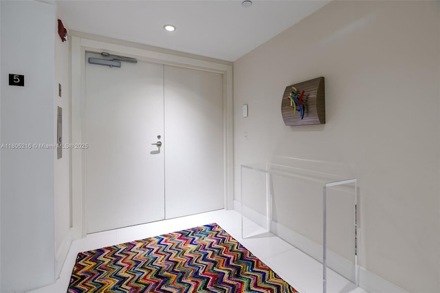 foyer featuring recessed lighting