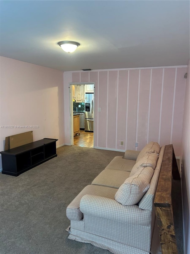 8631 Bridle Path Ct, Davie, FL 33328 - carpeted living room with baseboards