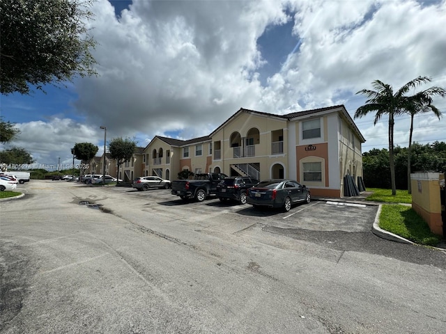 2731 SE 17th Ave Unit 207, Homestead, FL 33035 - view of property with uncovered parking