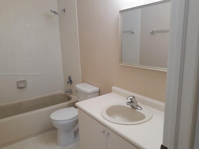2731 SE 17th Ave Unit 207, Homestead, FL 33035 - bathroom featuring toilet, bathing tub / shower combination, and vanity