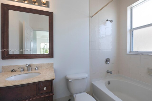 10022 NW 7th St Unit 206, Miami, FL 33172 - bathroom with toilet, vanity, and bathtub / shower combination