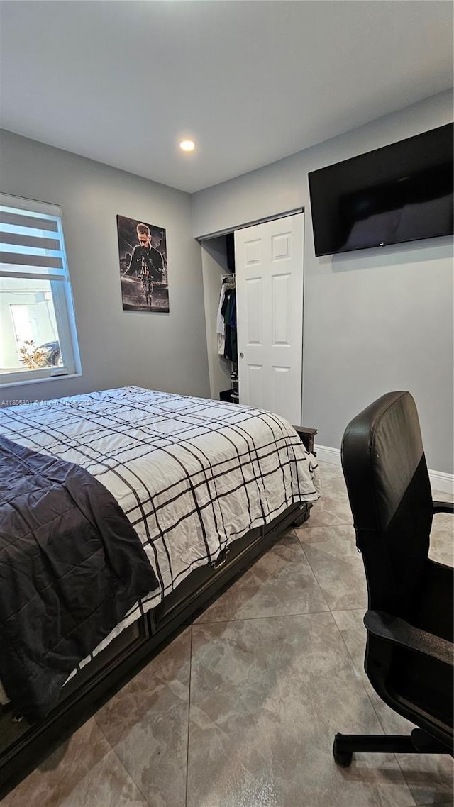 4651 SW 19th St, Fort Lauderdale, FL 33317 - bedroom with a closet, recessed lighting, and baseboards