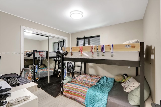 1033 NW 124th Ave, Pembroke Pines, FL 33026 - bedroom featuring wood finished floors and a closet