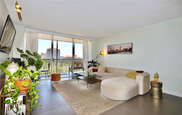 20379 W Country Club Dr Unit 836, Aventura, FL 33180 - photo 15