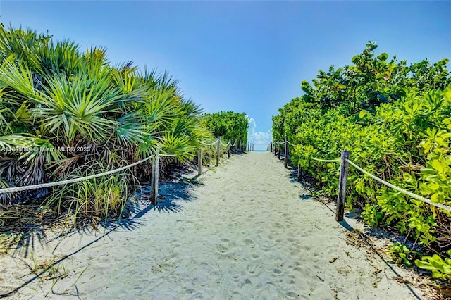 701 Collins Ave Unit 1F, Miami Beach, FL 33139 - view of yard
