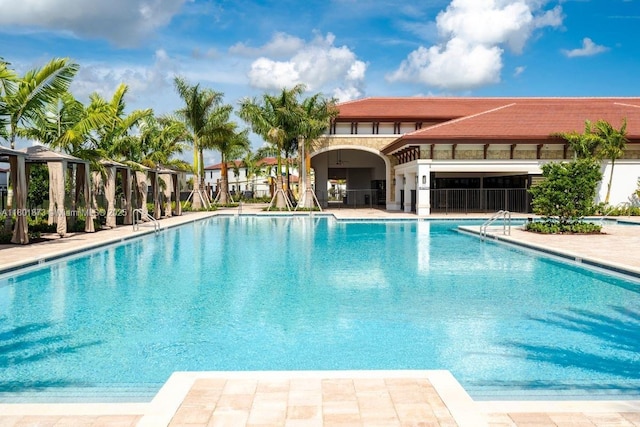 10602 W 33rd Way, Hialeah, FL 33018 - view of community pool