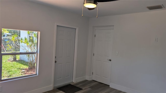 3601 N 72nd Ave, Hollywood, FL 33024 - entrance foyer featuring wood finished floors and baseboards