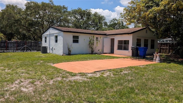 3601 N 72nd Ave, Hollywood, FL 33024 - back of property with central AC and stucco siding
