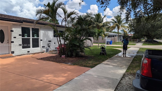 3601 N 72nd Ave, Hollywood, FL 33024 - view of grassy yard