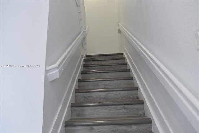 2925 SW 133rd Ave, Miramar, FL 33027 - view of stairway