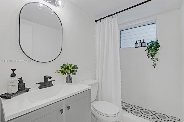 1150 Euclid Ave Unit 305, Miami Beach, FL 33139 - full bath with vanity and curtained shower