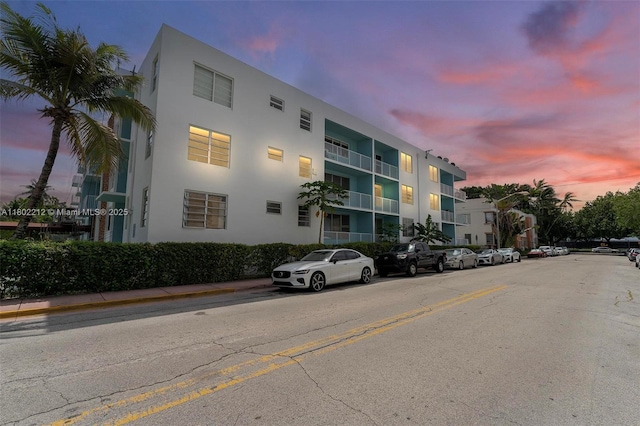 1150 Euclid Ave Unit 305, Miami Beach, FL 33139 - view of property at dusk