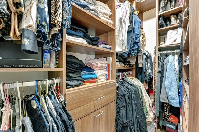 5957 NW 125th Ave, Coral Springs, FL 33076 - view of walk in closet