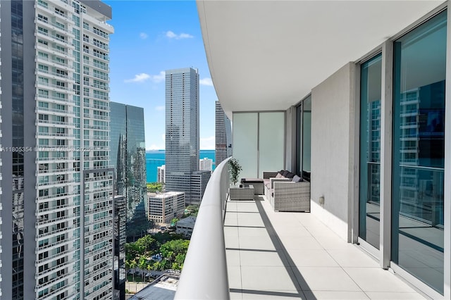 1100 S Miami Ave Unit 3210, Miami, FL 33130 - balcony featuring a water view and a view of city