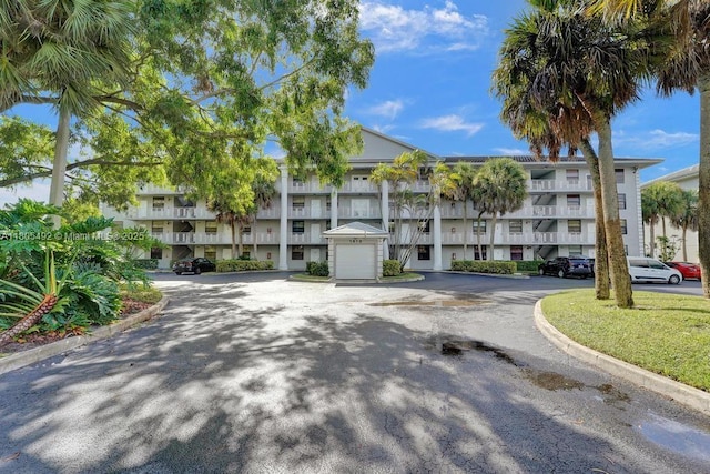 1510 Whitehall Dr Unit 402, Davie, FL 33324 - view of building exterior