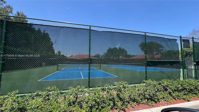 2615 Spiceberry Ln Unit 2625, Boynton Beach, FL 33436 - view of tennis court
