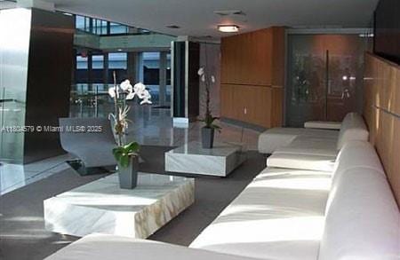 2950 NE 188th St Unit 444, Aventura, FL 33180 - view of common area