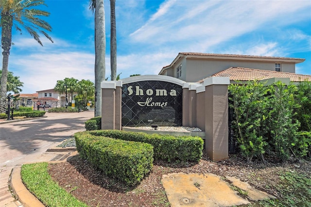16401 SW 94th St, Miami, FL 33196 - community sign featuring fence