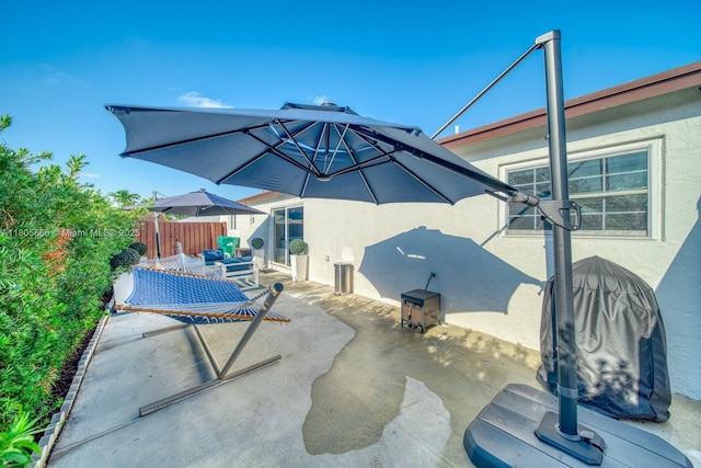 6755 NW 199th St, Hialeah, FL 33015 - view of patio