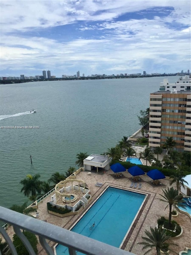 7601 E Treasure Dr Unit 1622, North Bay Village, FL 33141 - water view with a skyline view