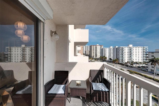 1500 S Ocean Dr Unit 7J, Hollywood, FL 33019 - balcony featuring a city view