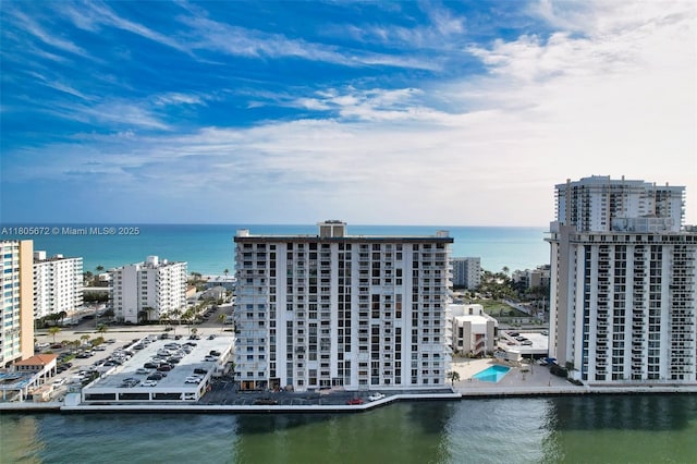 1500 S Ocean Dr Unit 7J, Hollywood, FL 33019 - view of urban area with a large body of water and a pool