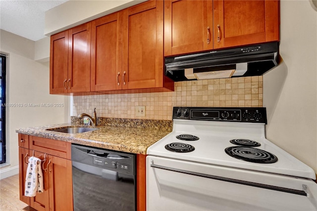 1561 NW 98th Ter, Pembroke Pines, FL 33024 - kitchen featuring electric stove, black dishwasher, under cabinet range hood, a sink, and backsplash