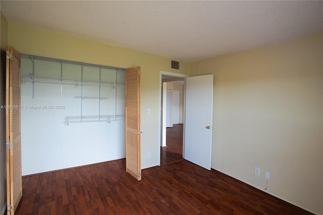 405 S Pine Island Rd Unit 405D, Plantation, FL 33324 - unfurnished bedroom featuring wood finished floors and a closet
