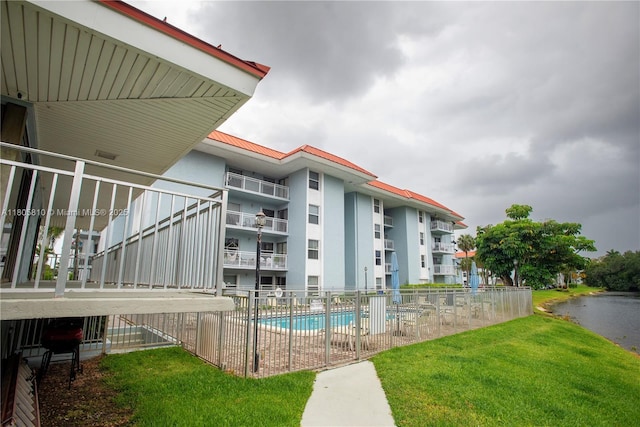 405 S Pine Island Rd Unit 405D, Plantation, FL 33324 - view of community pool