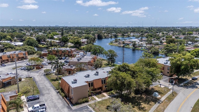 1541 NW 92nd Ave Unit 186, Pembroke Pines, FL 33024 - aerial view of a nearby body of water