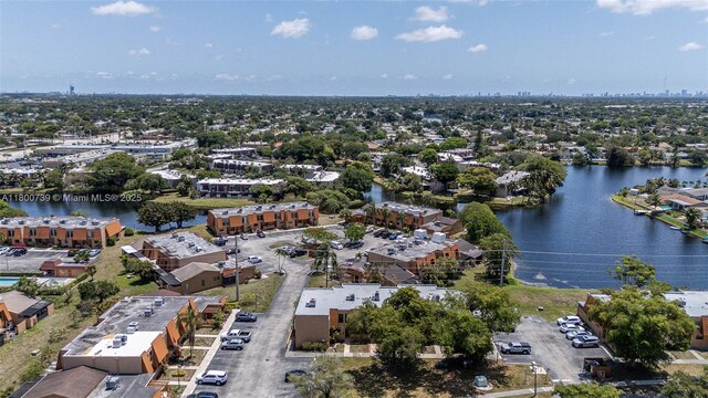 1541 NW 92nd Ave Unit 186, Pembroke Pines, FL 33024 - aerial view of a nearby body of water