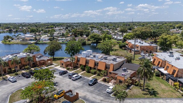 1541 NW 92nd Ave Unit 186, Pembroke Pines, FL 33024 - bird's eye view of a large body of water