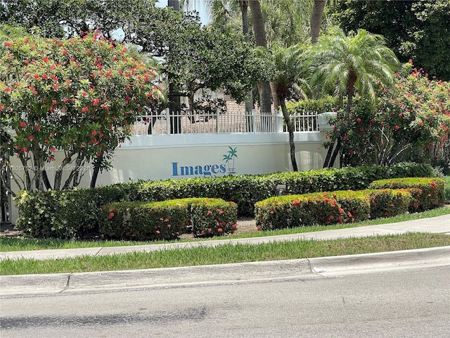 805 NW 108th Ter Unit 7L5, Pembroke Pines, FL 33026 - view of community sign