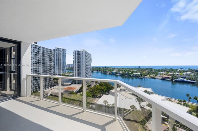 20281 E Country Club Dr Unit 1008, Aventura, FL 33180 - balcony with a water view