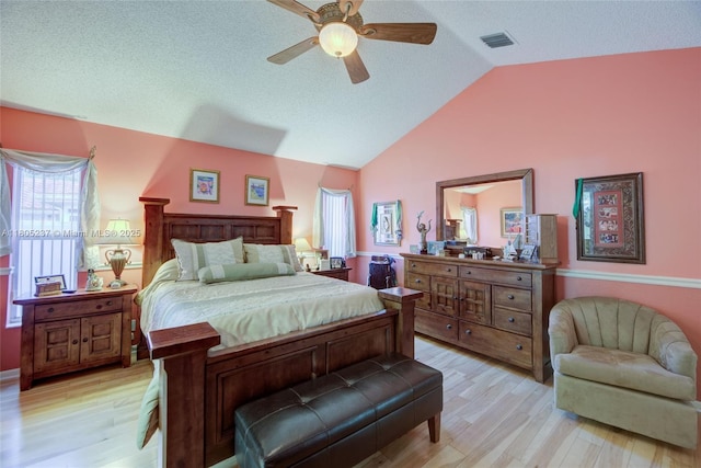 596 NW 164th Ave, Pembroke Pines, FL 33028 - bedroom featuring lofted ceiling, light wood-style floors, and ceiling fan
