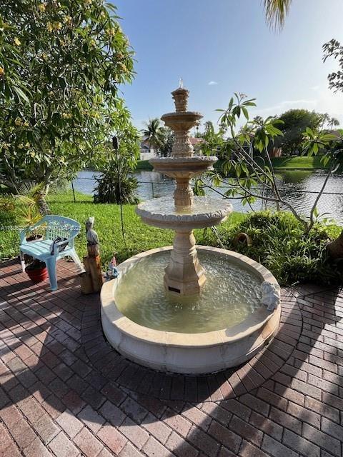 596 NW 164th Ave, Pembroke Pines, FL 33028 - view of community