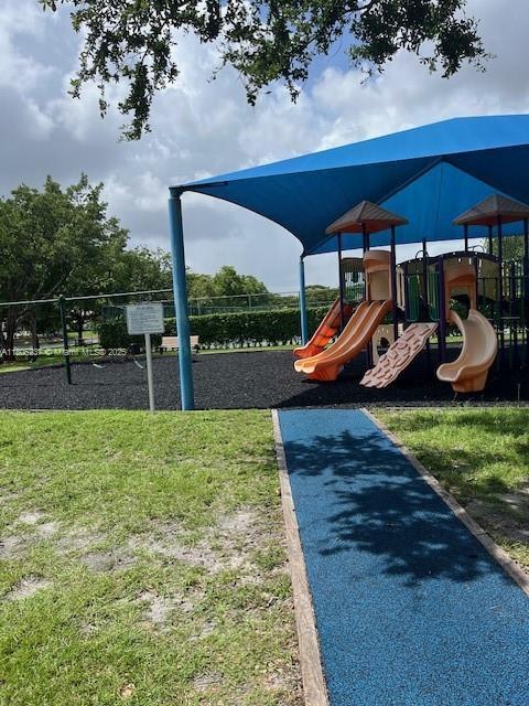 596 NW 164th Ave, Pembroke Pines, FL 33028 - view of community playground