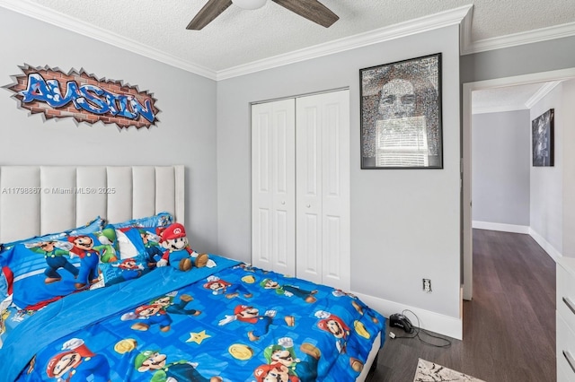 20701 NW 3rd Ct, Pembroke Pines, FL 33029 - bedroom featuring a textured ceiling, a closet, wood finished floors, ceiling fan, and baseboards