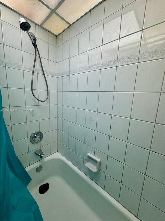 3660 Inverrary Dr Unit 2W, Lauderhill, FL 33319 - full bathroom featuring shower / bathtub combination with curtain