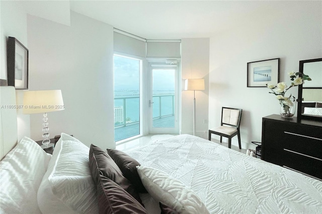 1900 N Bayshore Dr Unit 2804, Miami, FL 33132 - bedroom featuring access to exterior