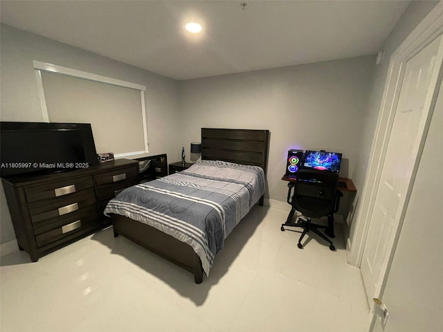 bedroom featuring recessed lighting