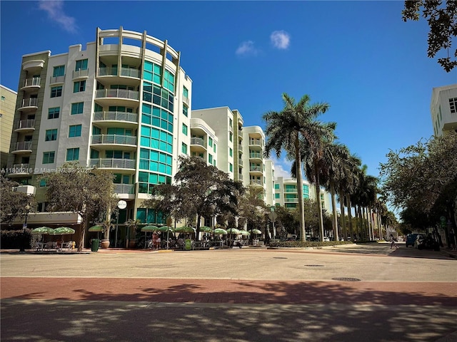 75 Washington Ave Unit 18, Miami Beach, FL 33139 - view of apartment building / complex
